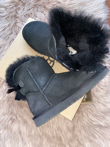 Ugg nere con - con, fiocco